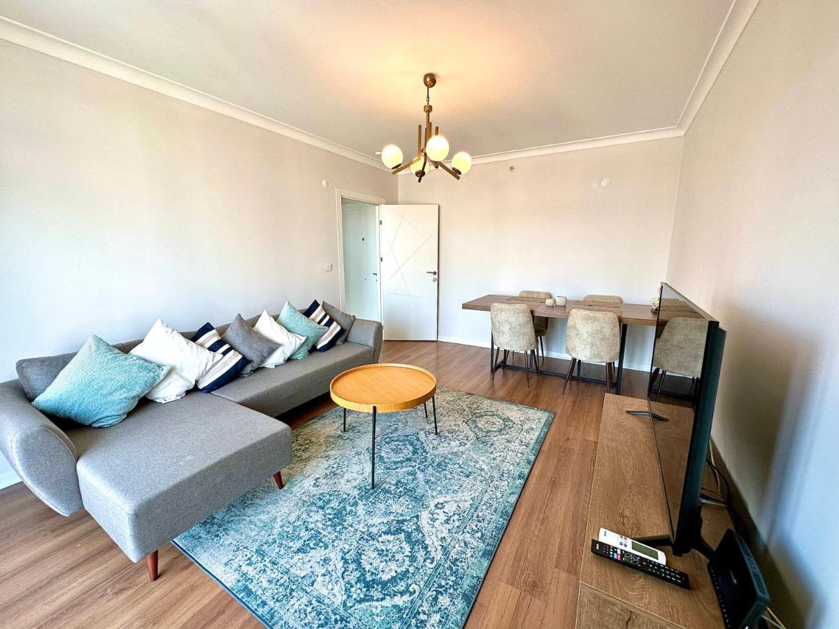Sisli Modern Residence, 2 Bedroom Apartments, 250M Metro Station Istanboel Buitenkant foto