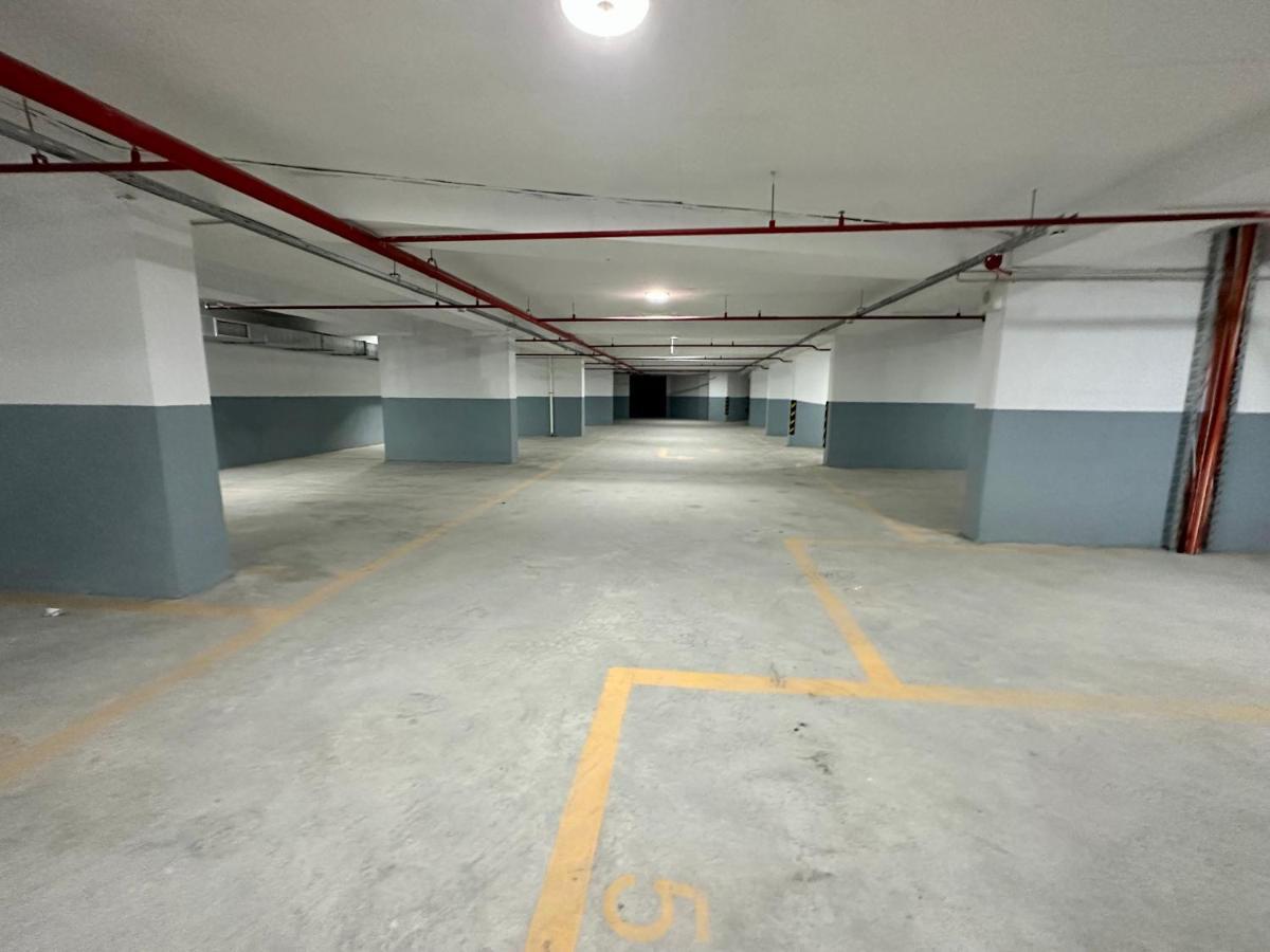 Sisli Modern Residence, 2 Bedroom Apartments, 250M Metro Station Istanboel Buitenkant foto